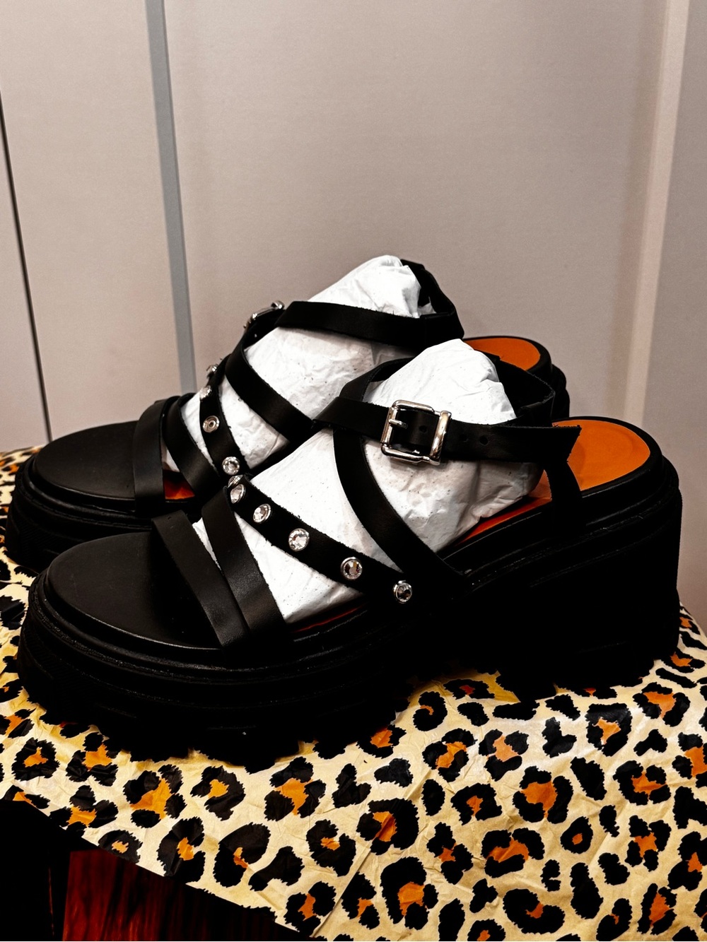Ganni Black Crystal Leather Platform Sandals 39 8.5 New. Missing One Crystal.